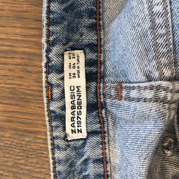 Embroidered jeans - Picture 4 of 4